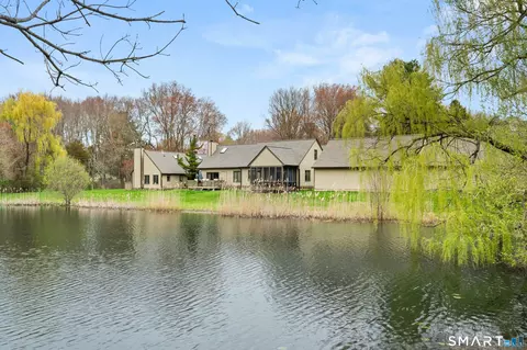 15 Copper Hill Dr #15, Guilford, CT 06437