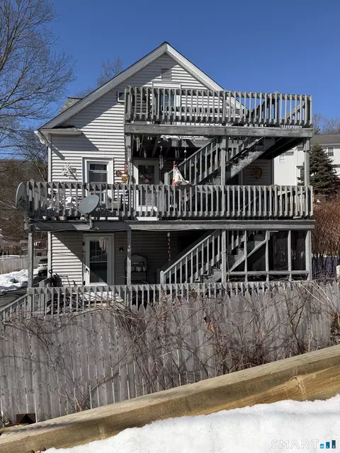 31 Church St, Beacon Falls, CT 06403