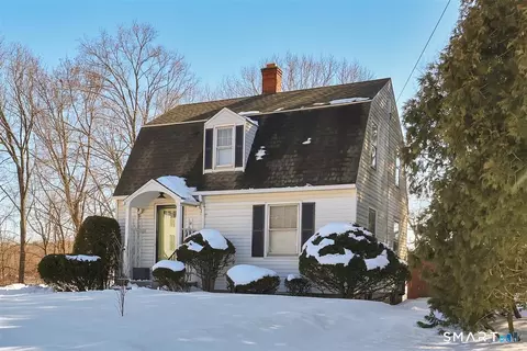 68 Cooper Hill St, Manchester, CT 06040