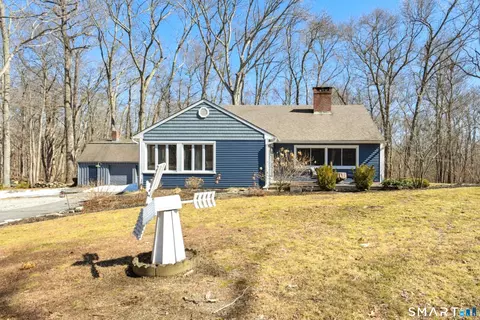 23 Lynn Rd, Ivoryton, CT 06442