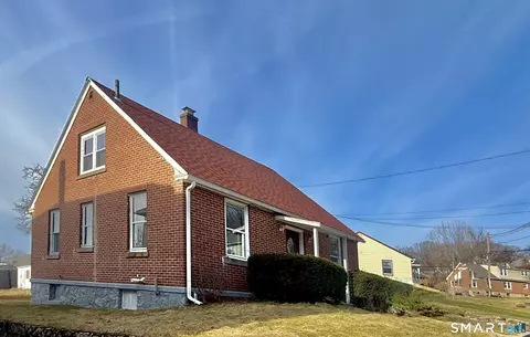 212 Platt St, Waterbury, CT 06704