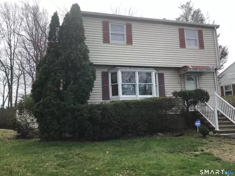 364 Griffin Ave, Bridgeport, CT 06606