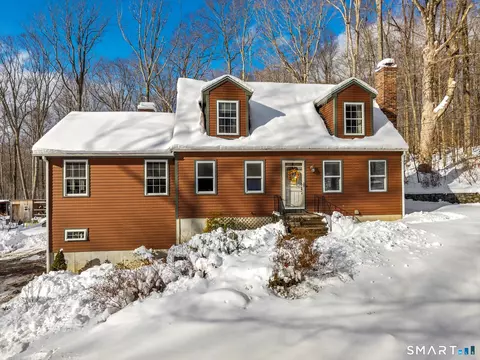 272 Westbrook Rd, Deep River, CT 06417