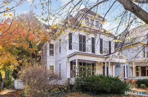 130 Cottage St, New Haven, CT 06511