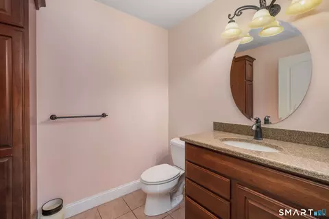 Bath - 12 Red Oak Dr, Killingly, CT 06239 photo 4 of 6