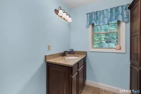Bath - 12 Red Oak Dr, Killingly, CT 06239 photo 6 of 6