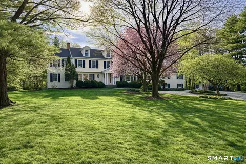 3 Hedgerow Cmn, Weston, CT 06883