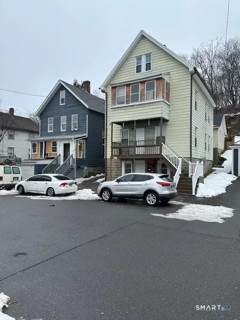124 Smith St, Derby, CT 06418