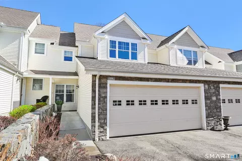 158 Kyles Way #158, Shelton, CT 06484