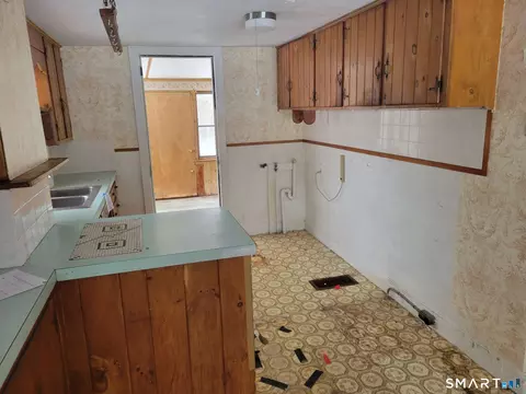 Kitchen - 459 Colonel Ledyard Hwy, Ledyard, CT 06339 photo 1 of 1