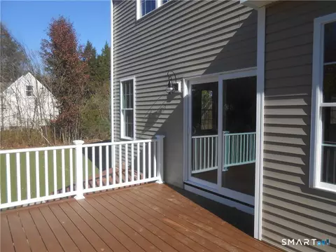 Exterior - 823 Stone Rd # A, Windsor, CT 06095 photo 5 of 8
