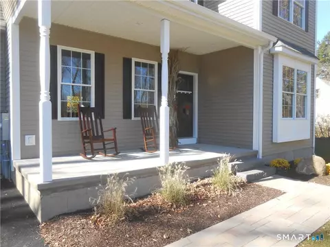 Exterior - 823 Stone Rd # A, Windsor, CT 06095 photo 4 of 8