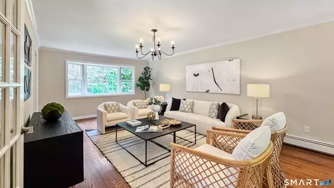 95 Wildwood Dr, Stratford, CT 06615