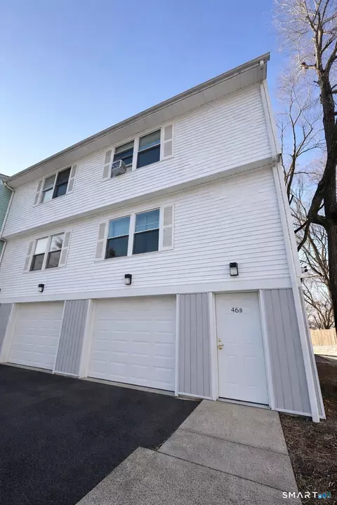 46 Chamberlain St #B, New Haven, CT 06512