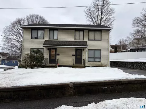 11 Fox St, Waterbury, CT 06708