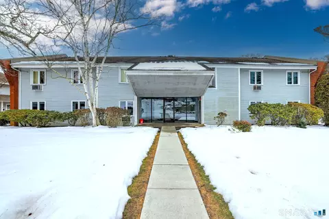 135 Florence Rd #1A, Branford, CT 06405