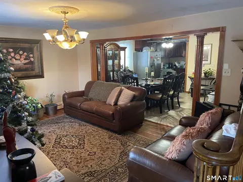 52 Bennett Ave, Waterbury, CT 06708 photo 8