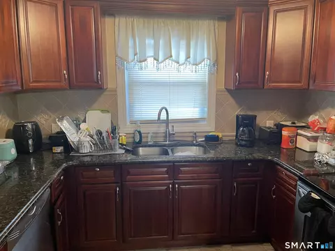 52 Bennett Ave, Waterbury, CT 06708 photo 19