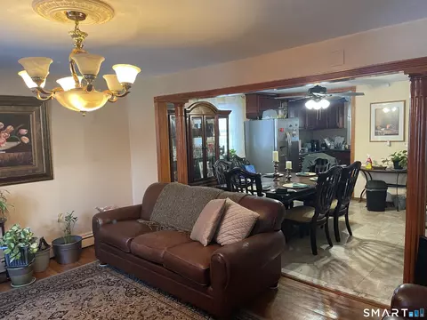 52 Bennett Ave, Waterbury, CT 06708 photo 7