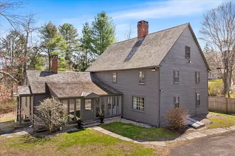 45 Main St, Ivoryton, CT 06442