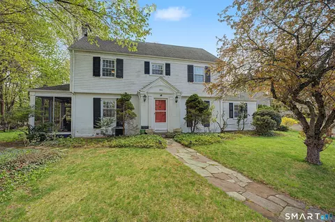 60 Briarcliff Rd, Hamden, CT 06518