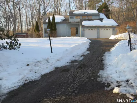 45 Toll Gate Rd, Glastonbury, CT 06073