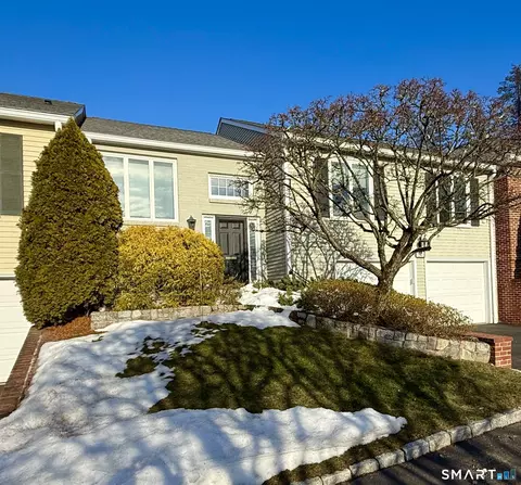 53 Bank St, New Canaan, CT 06840