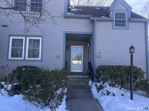 64 Gate Ridge Rd #64, Fairfield, CT 06825