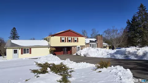 447 North St, Plymouth, CT 06782