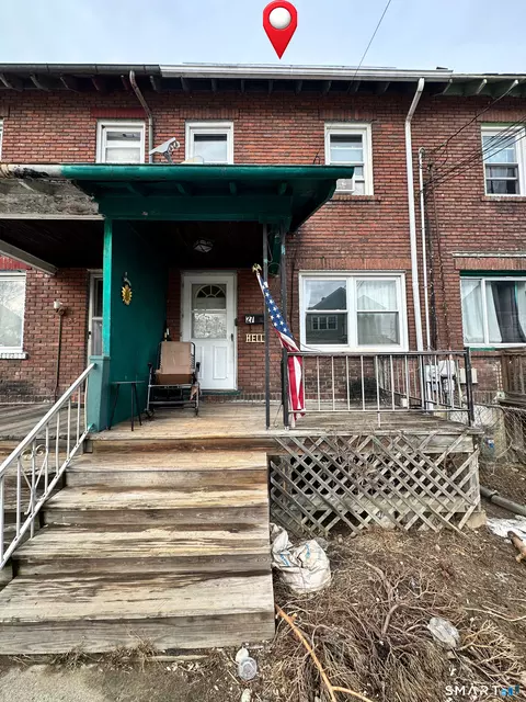 27 Ives St, Waterbury, CT 06704