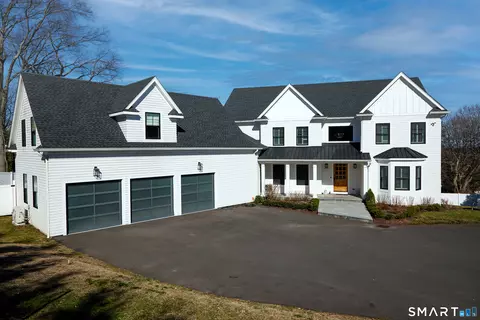 70 Meadow Ridge Rd, Southport, CT 06890