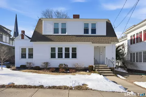 8 Macdonough Pl, Middletown, CT 06457