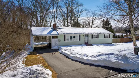 70 Bel Aire Dr, Mystic, CT 06355