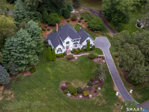 6 Parkman Pl, Old Saybrook, CT 06475