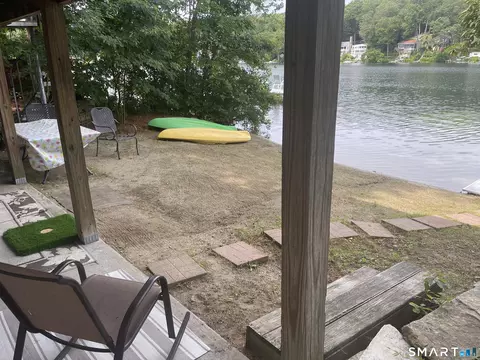 Exterior - 24 Arrowhead Ln, Killingly, CT 06241 photo 6 of 12