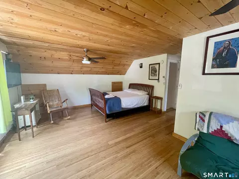 Bedroom - 24 Arrowhead Ln, Killingly, CT 06241 photo 2 of 12