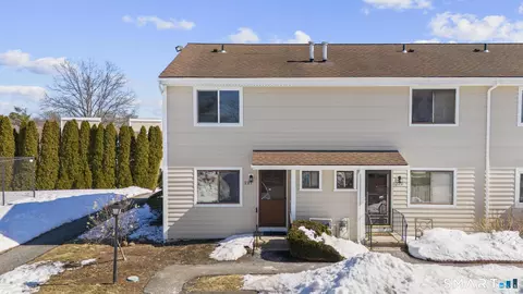 221 Monticello Dr #221, Branford, CT 06405