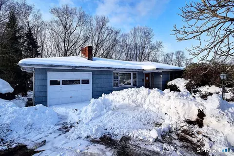 137 Lincoln St, Naugatuck, CT 06770