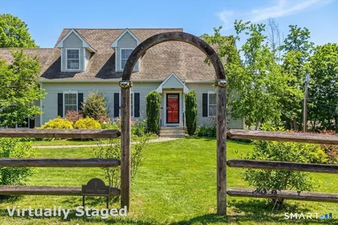 1 Verona St, Ivoryton, CT 06442