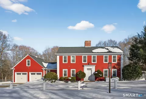 4 Hunters Ridge Rd, Killingworth, CT 06419