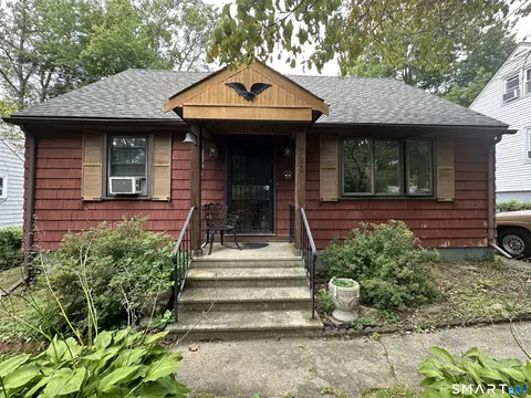 500 Woodlawn Ave Ext, Bridgeport, CT 06606