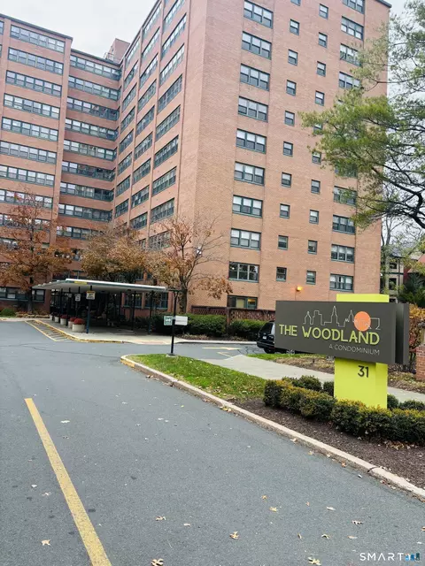 31 Woodland St #6 N, Hartford, CT 06105