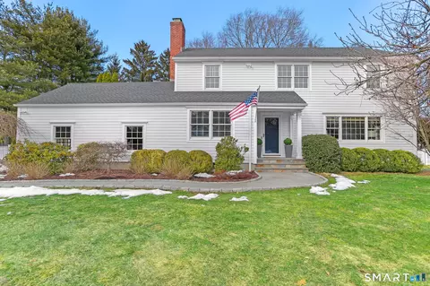 2 Red Rose Cir, Darien, CT 06820