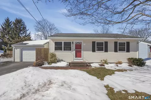 94 Sunset Dr, Derby, CT 06418