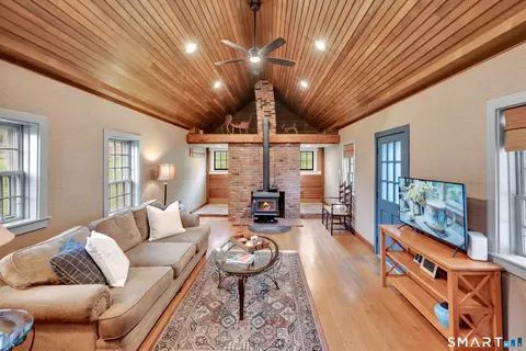 Living - 271 Cherry Brook Rd, Canton, CT 06019 photo 1 of 4