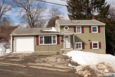 227 Fanning St, Waterbury, CT 06704