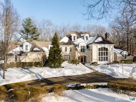 5 Pembroke Hl, Farmington, CT 06032