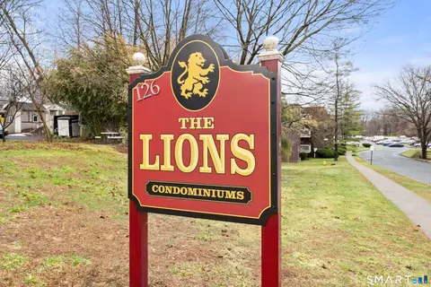 126 Triangle St #B51, Danbury, CT 06810