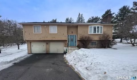 1 Yellow Wood St, Middletown, CT 06457