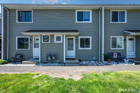 286 Monticello Dr #286, Branford, CT 06405